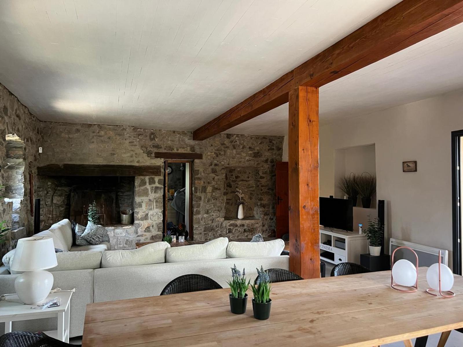 Luxurious Family House With Pool In Ardeche. Villa Les Vans Luaran gambar
